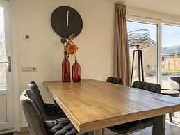 Modern Chalet With Dishwasher Near Efteling