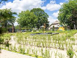 Modern Chalet With Dishwasher Near Efteling