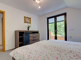 Charming Apartment in Bled Near Lake