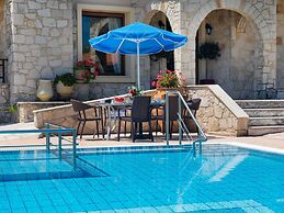 Family Friendly Villa Hermes With Private Pool