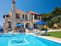 Family Friendly Villa Hermes With Private Pool