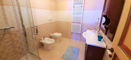 Divine Holiday Home in Giosa Marea with Sauna & Hot Tub