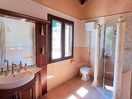 Divine Holiday Home in Giosa Marea with Sauna & Hot Tub