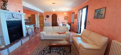 Divine Holiday Home in Giosa Marea with Sauna & Hot Tub