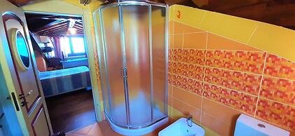 Divine Holiday Home in Giosa Marea with Sauna & Hot Tub