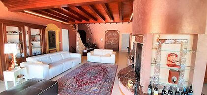 Divine Holiday Home in Giosa Marea with Sauna & Hot Tub