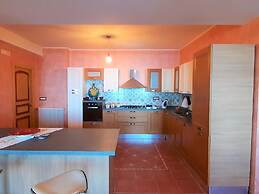 Divine Holiday Home in Giosa Marea with Sauna & Hot Tub