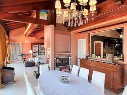 Divine Holiday Home in Giosa Marea with Sauna & Hot Tub