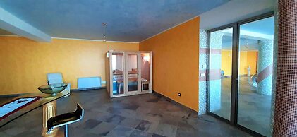 Divine Holiday Home in Giosa Marea with Sauna & Hot Tub