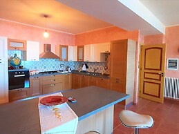 Divine Holiday Home in Giosa Marea with Sauna & Hot Tub