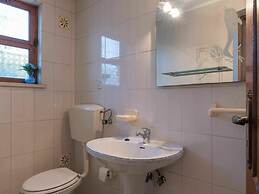 Cozy Villa in Albufeira With Swimming Pool