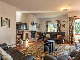 Cozy Villa in Albufeira With Swimming Pool