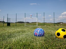 Tuscan Farmhouse in Peccioli with Swimming Pool near Lakes