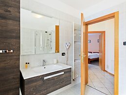 Belvilla by OYO Casa Colonia Trilo