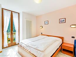 Belvilla by OYO Casa Colonia Trilo