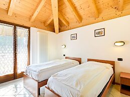 Belvilla by OYO Casa Colonia Mansarda