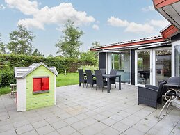 8 Person Holiday Home in Borkop