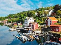 8 Person Holiday Home in Lindas