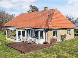 8 Person Holiday Home in Harpelunde