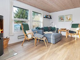 Sunny Hillside Cottage-by Traum