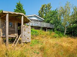 Sunny Hillside Cottage-by Traum