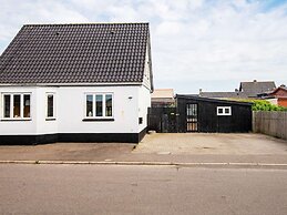 Seaside Retreat in Thyboron-by Traum