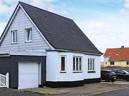 Seaside Retreat in Thyboron-by Traum