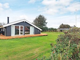 Cozy Coastal Retreat in Gronhoj-by Traum