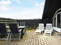 Cozy Dune Cottage Retreat-by Traum