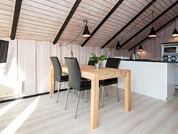 Cozy Dune Cottage Retreat-by Traum