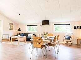 6 Person Holiday Home in Henne