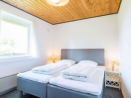 6 Person Holiday Home in Oksbol