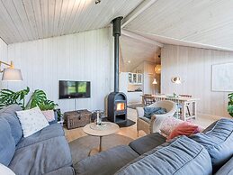 6 Person Holiday Home in Tarm