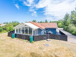 6 Person Holiday Home in Tarm