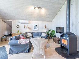 6 Person Holiday Home in Tarm