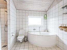 6 Person Holiday Home in Tarm