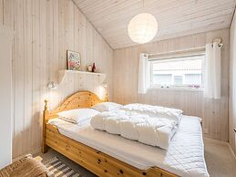 6 Person Holiday Home in Tarm