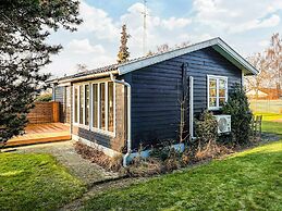 6 Person Holiday Home in Vaeggerlose