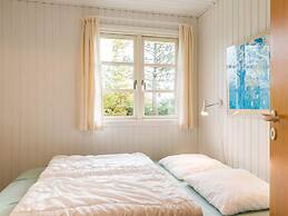 6 Person Holiday Home in Hemmet