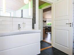 6 Person Holiday Home in Tarm