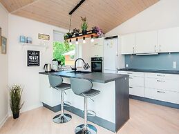 6 Person Holiday Home in Tarm