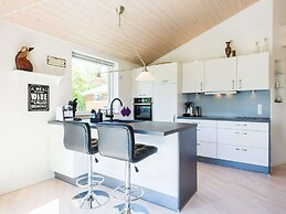 6 Person Holiday Home in Tarm