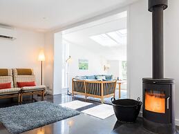 6 Person Holiday Home in Blavand