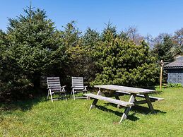 6 Person Holiday Home in Blavand