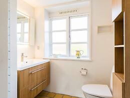 6 Person Holiday Home in Blavand