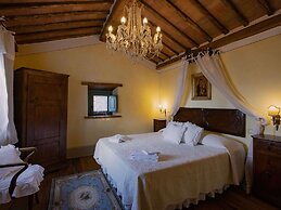 Holiday Home in Cortona With Swimming Pool