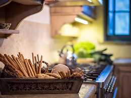 Holiday Home in Cortona With Swimming Pool