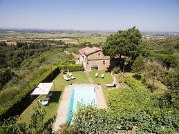 Holiday Home in Cortona With Swimming Pool