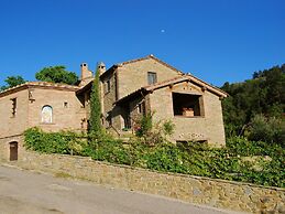 Holiday Home in Cortona With Swimming Pool
