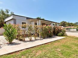 Beautiful Mobile Home in Banjole With Swimming Pool